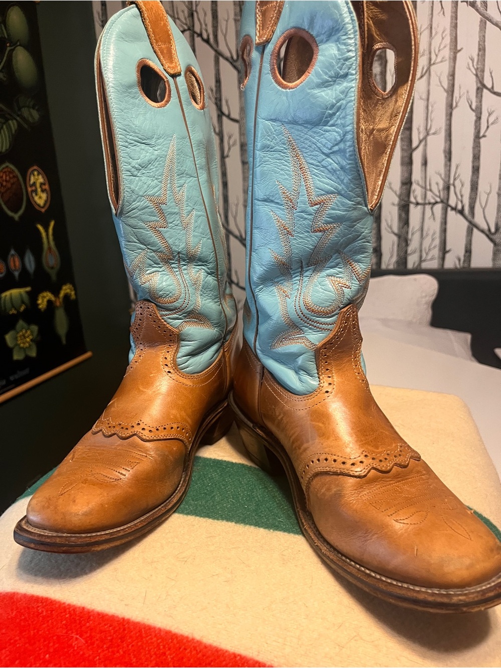 Women’s Two-Tone Brown and Turquoise Western Corral Cowboy Boots